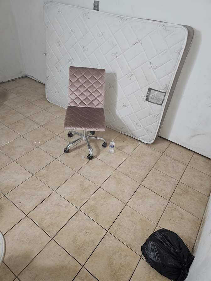 Max's room