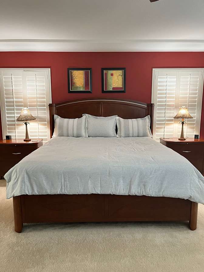 Joy’s  Rentals's room