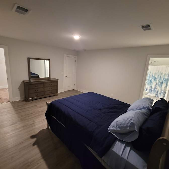 Ken's room