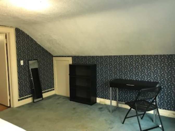 Craig's room