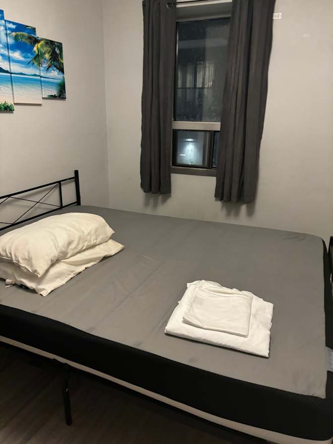 Elle Shannon's room