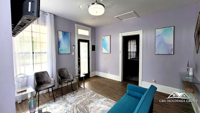 GBU Holdings Group's room