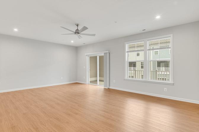 Arunabh Das Choudhury's room