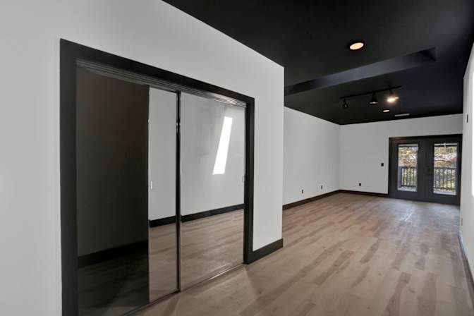 Alcove Rooms's room