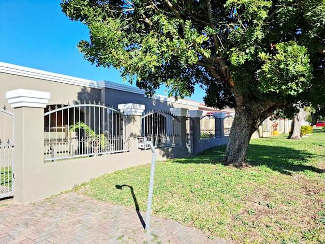 Vuyo's room