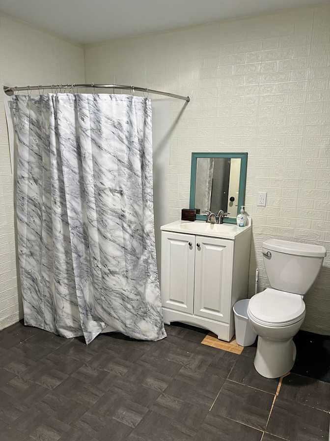 Jonnie's room