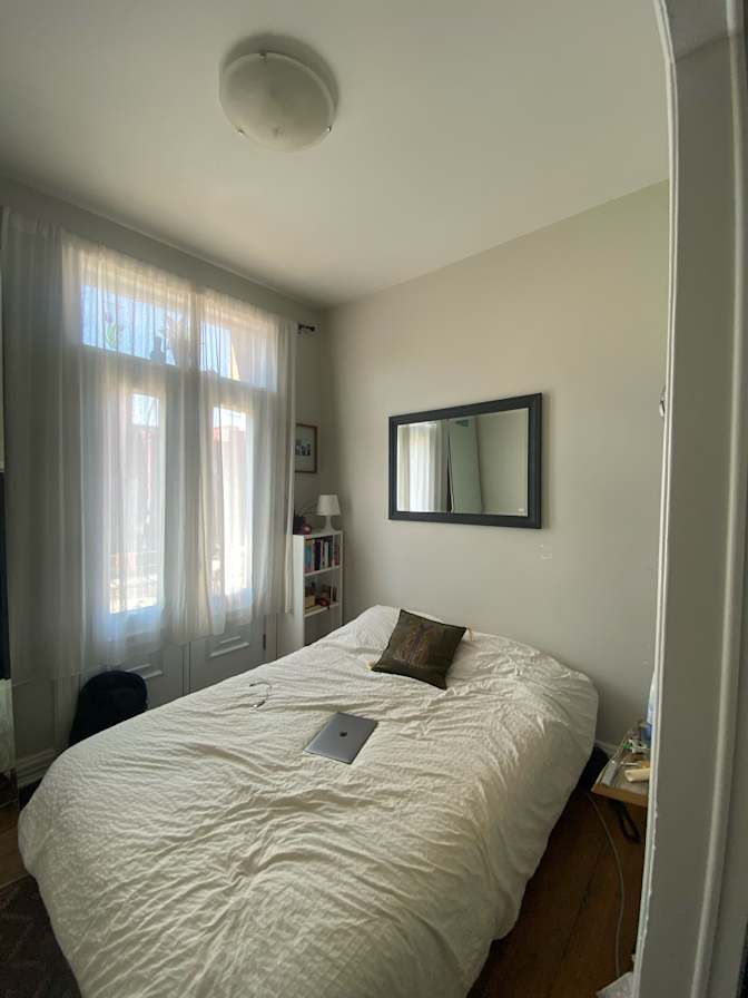 Ali's room