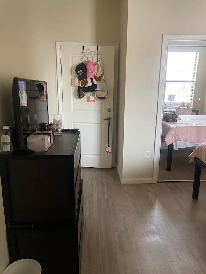 Victoria's room