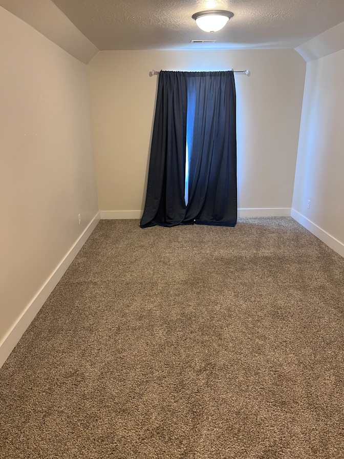 Lee's room