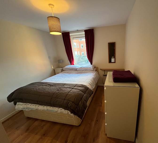 Tom's room