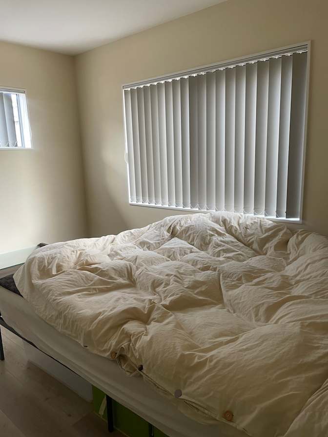 Si Young Jo's room