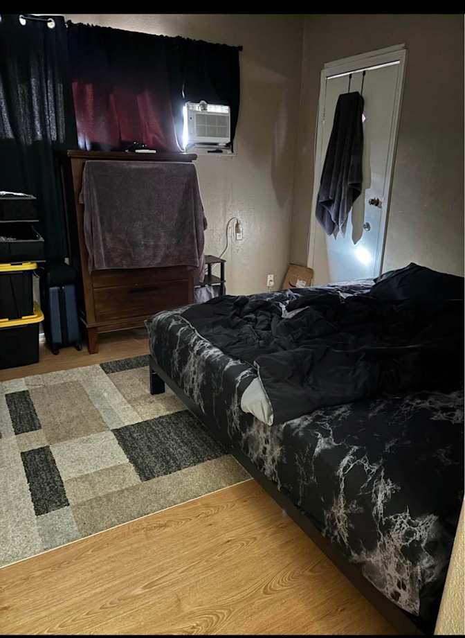 Shanteal Chavez's room