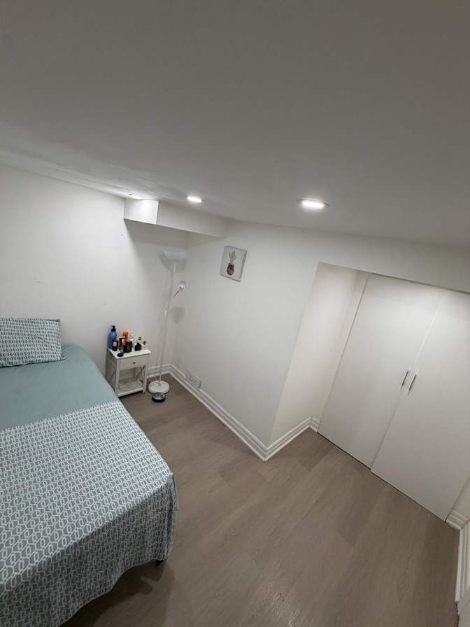Albert Rios's room