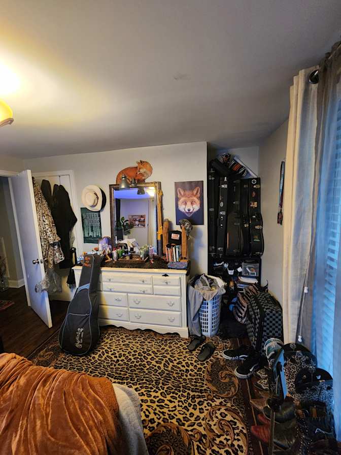 DeA's room