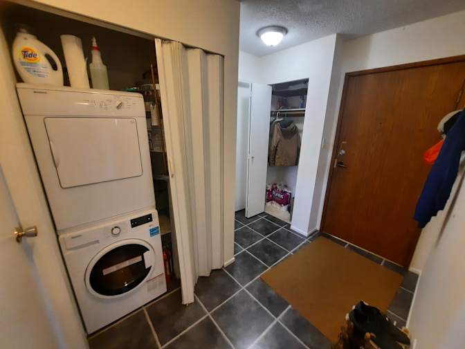 Andrew Cunningham's room