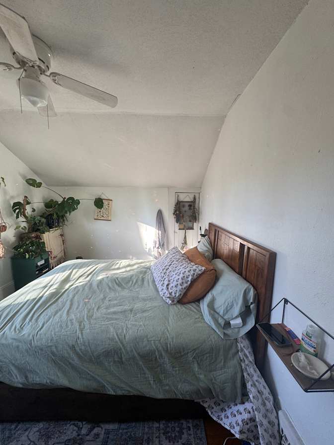 Mark's room
