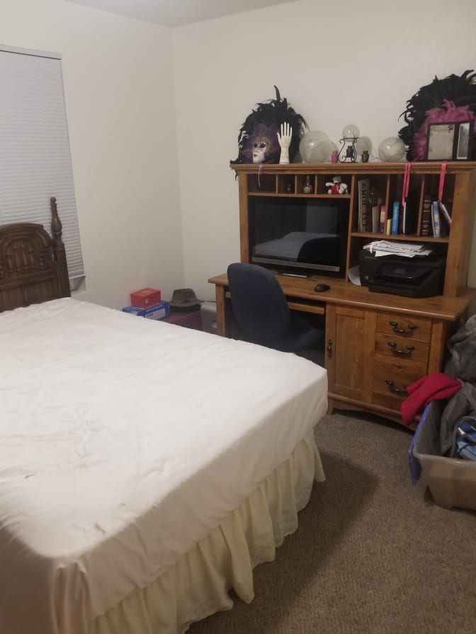 Linda's room