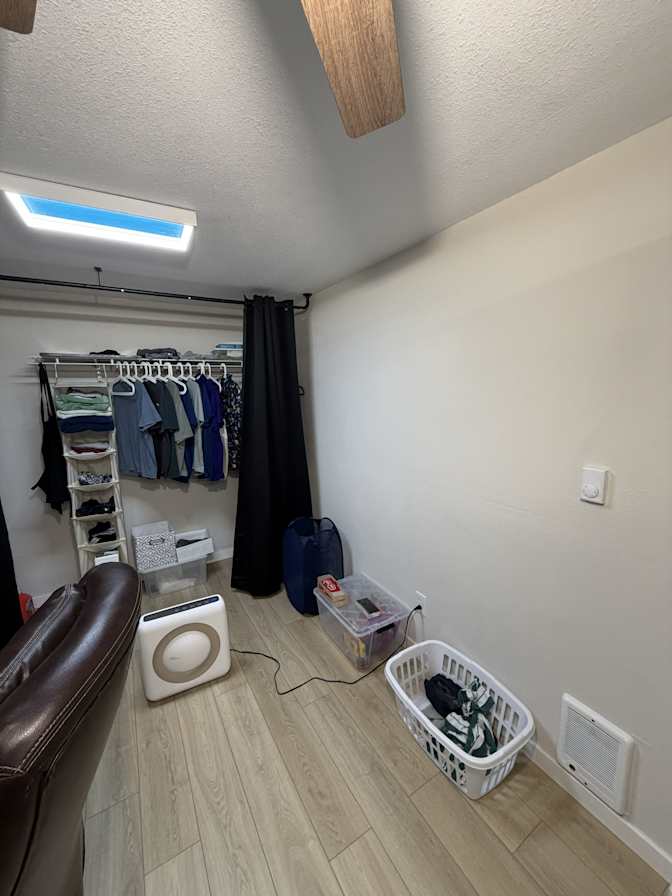 Yoni's room