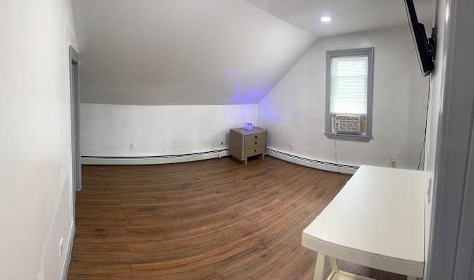 Annis's room