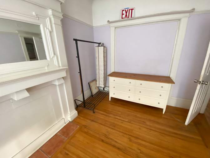 haiate's room