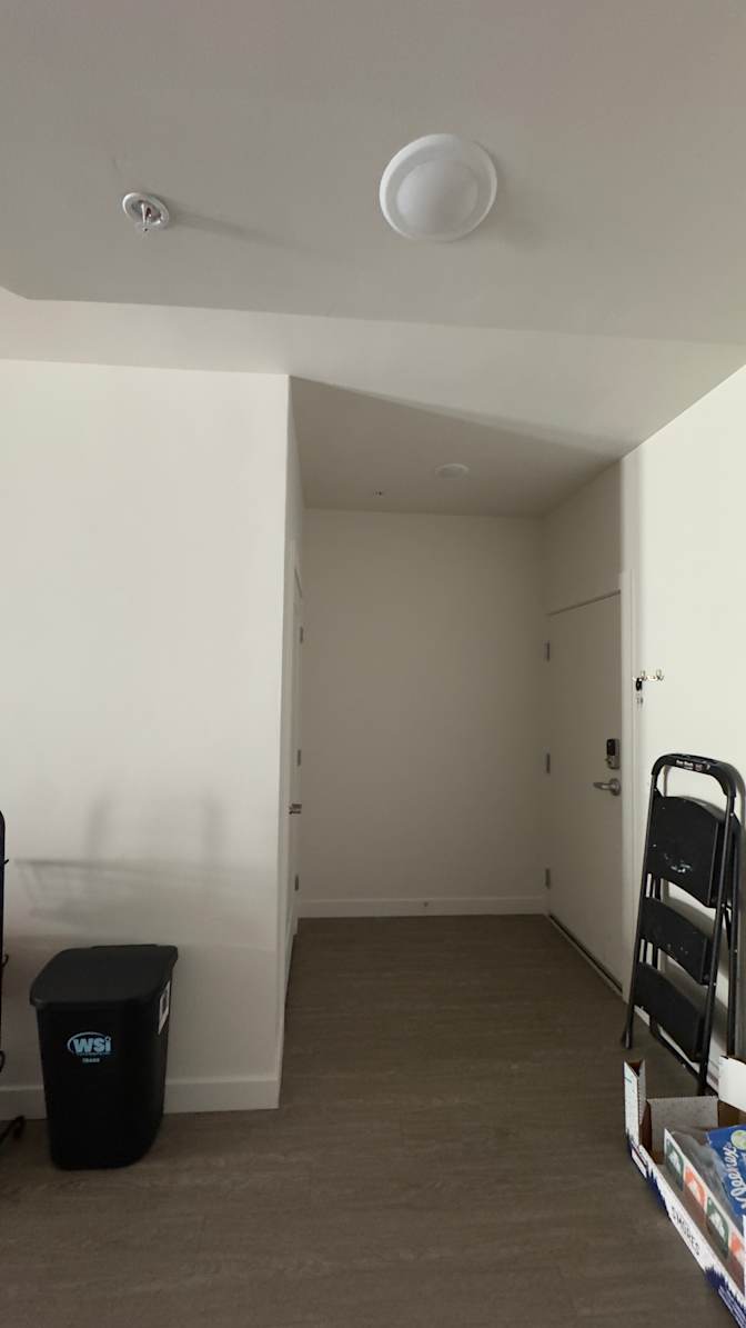 Airus's room