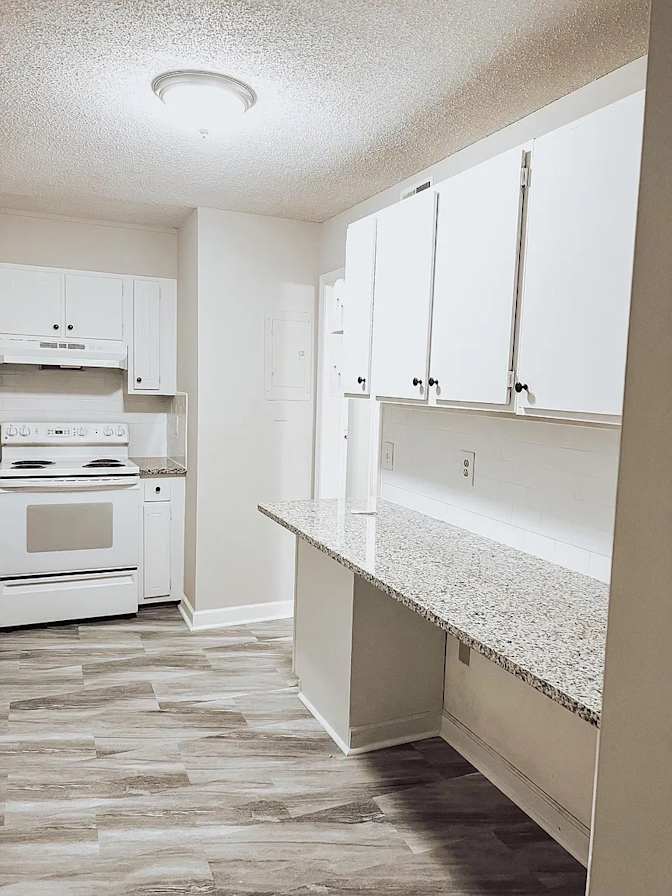 Alcove Rooms's room
