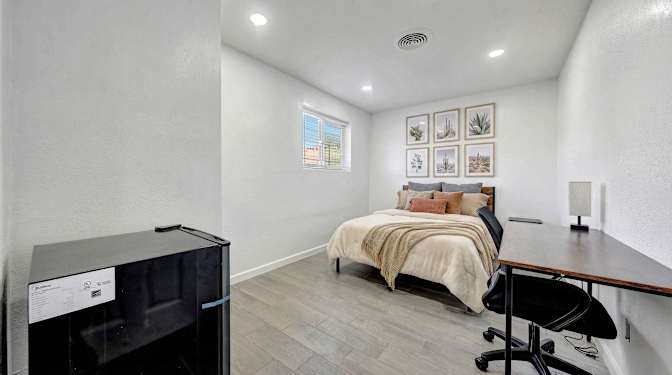 PadSplit's room