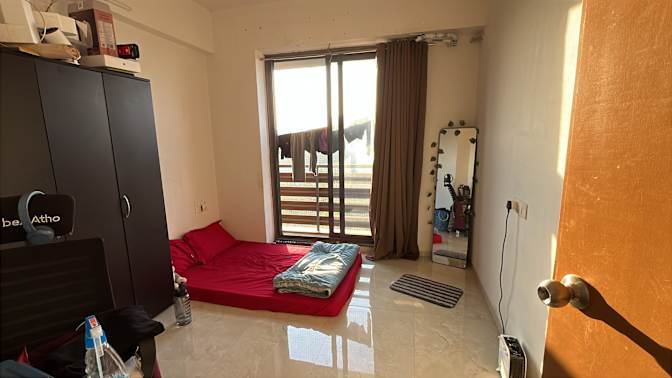 shraa's room