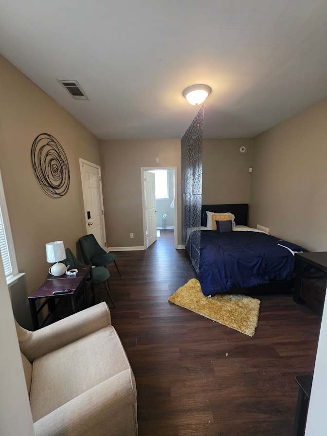 CL&C Property Management and Consulting's room