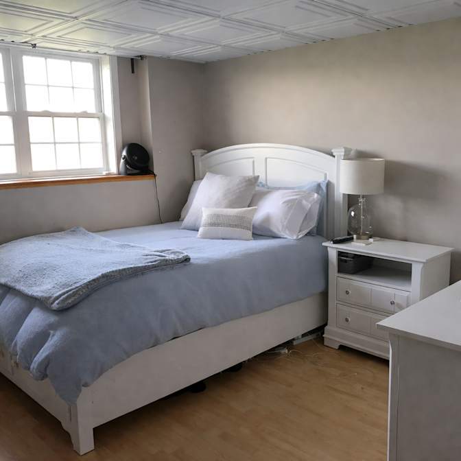 Awesome Roomate's room