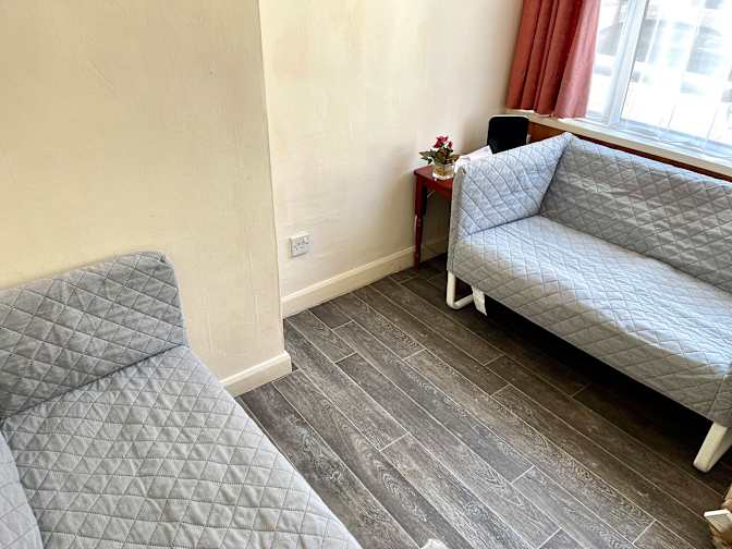 SavvaLET's room