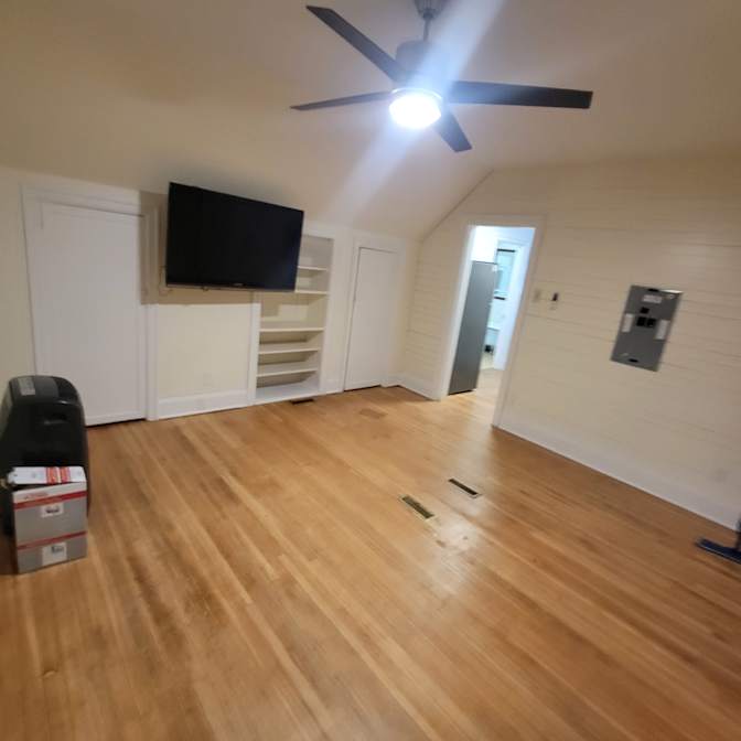 Jeffreyroy's room