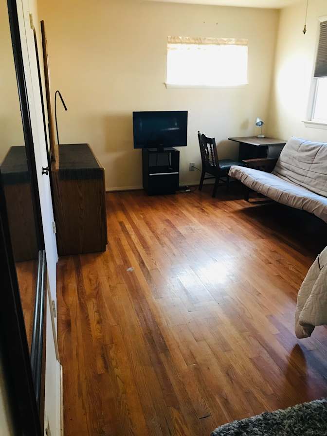 Lynn's room