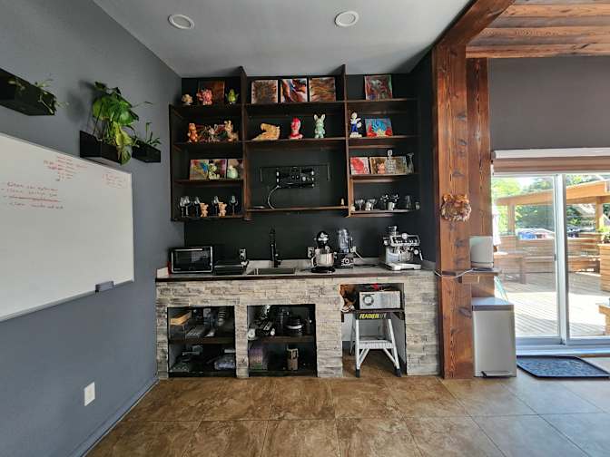 Patrick Vien's room