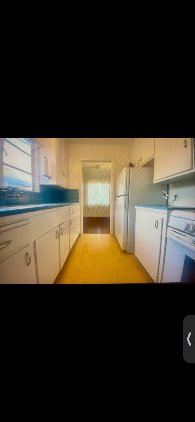 Kanissia Davis's room