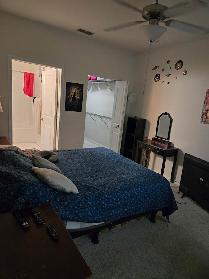 derek's room