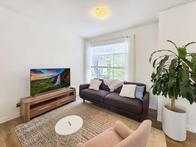 Northwest Calgary - Photo 2