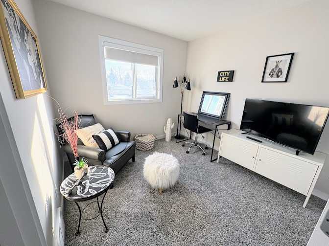 Gigi's room