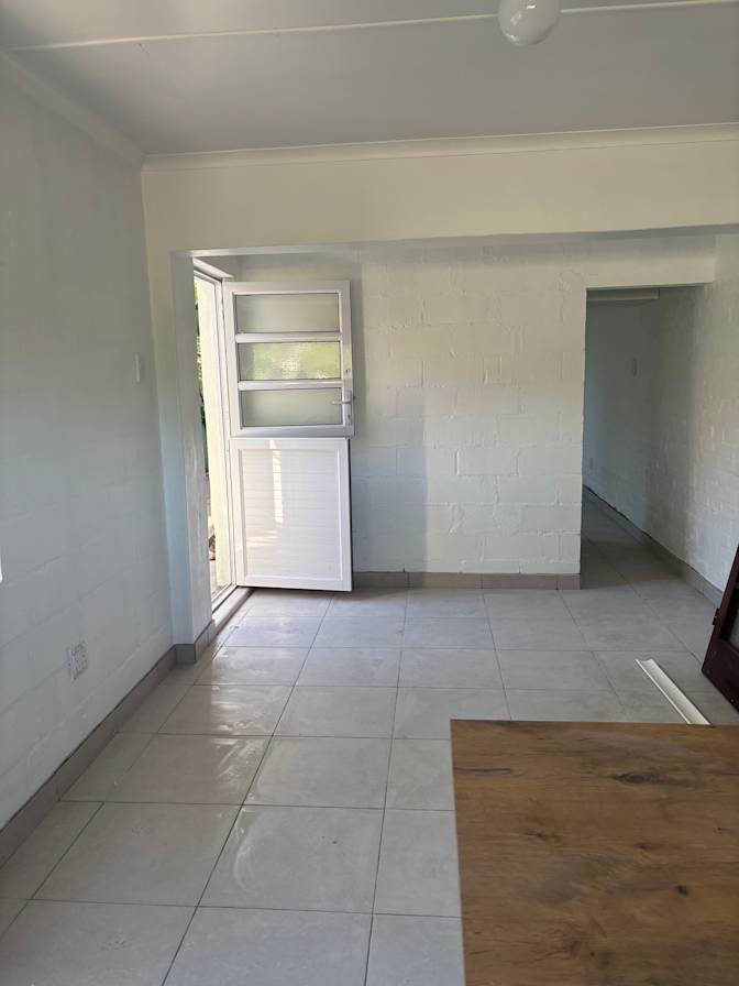 Roche Benjamin's room