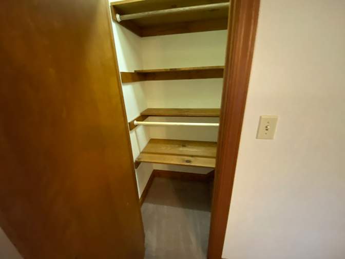 Alcove Rooms's room