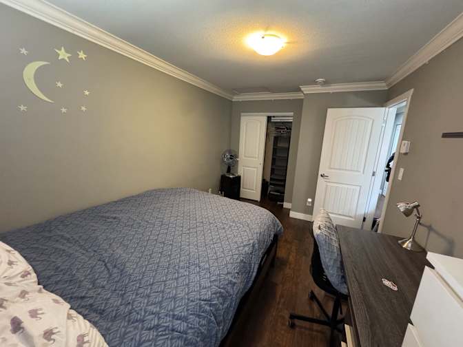 Jenapril Ramos's room