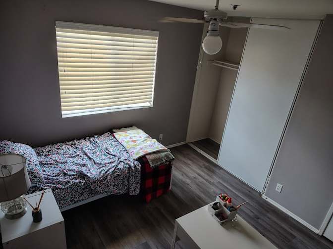 liz's room