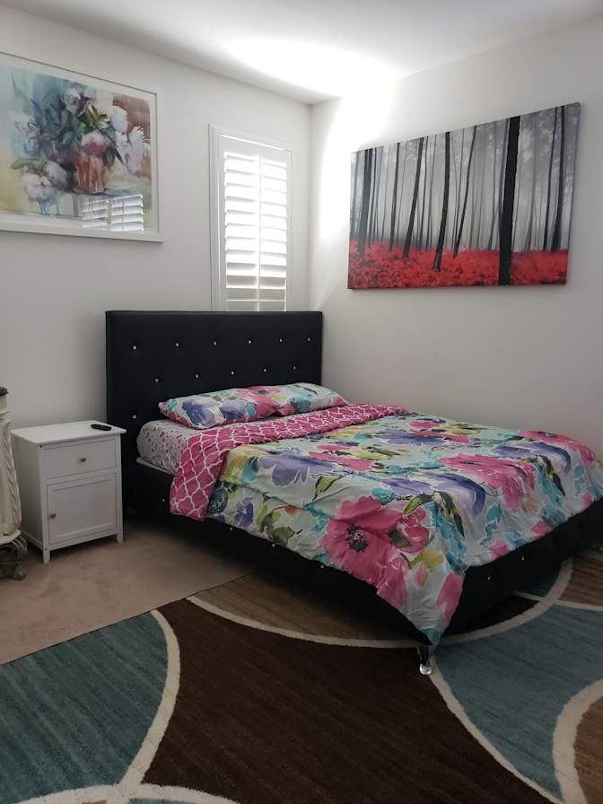 Eve's room