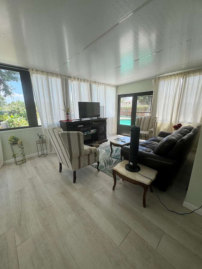 Desislava's room
