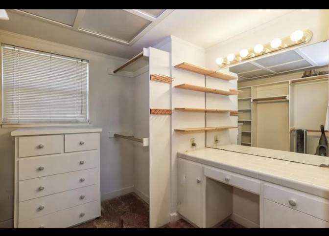 Lorenzo's room