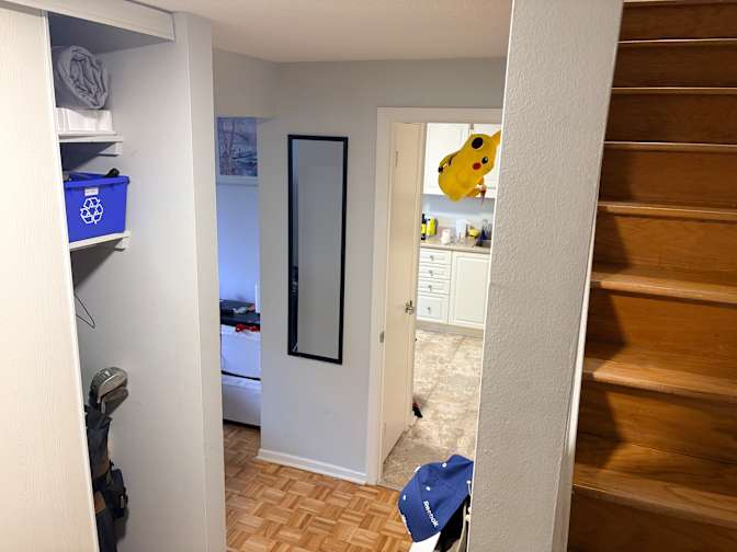 tom's room