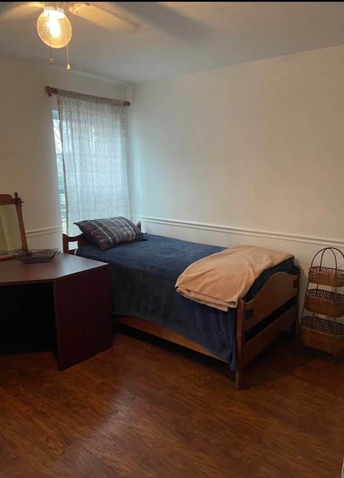 terrence brooks's room