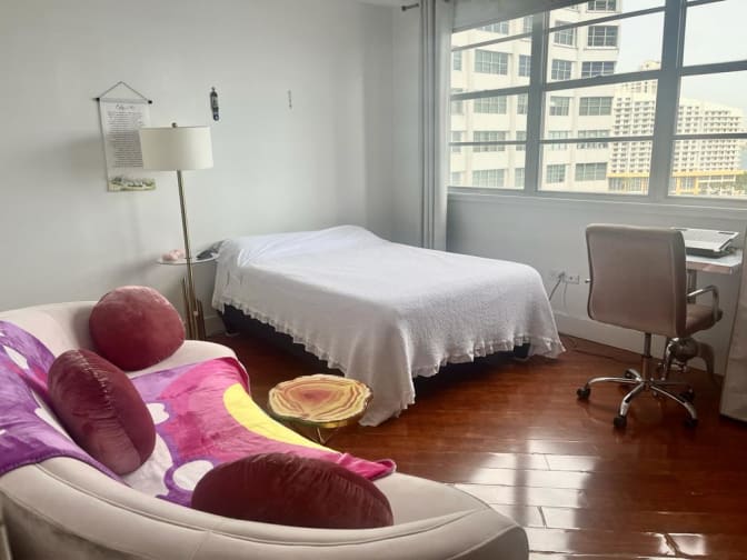 Karen horta's room