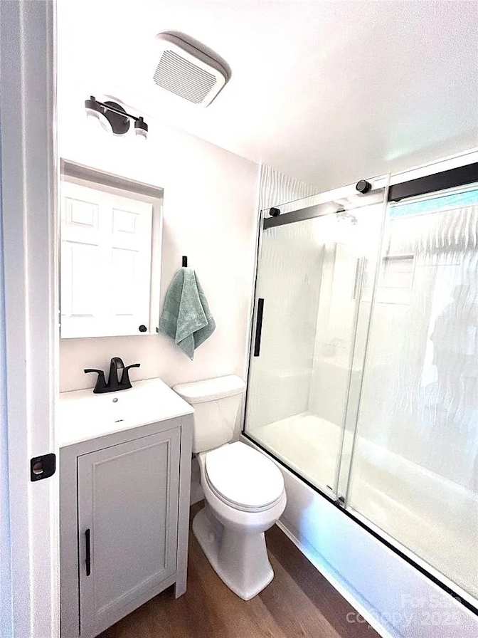 Alcove Rooms's room