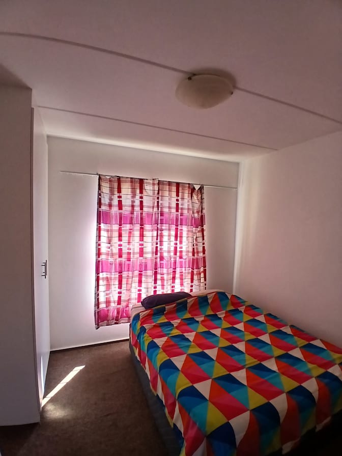 Zero Bruru's room